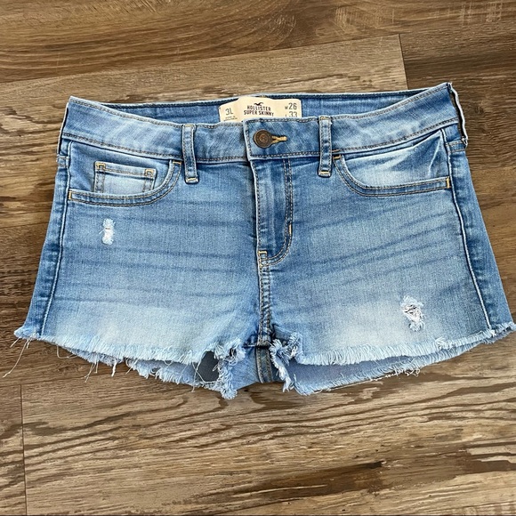 Hollister Pants - Hollister Super Skinny shorts 26
